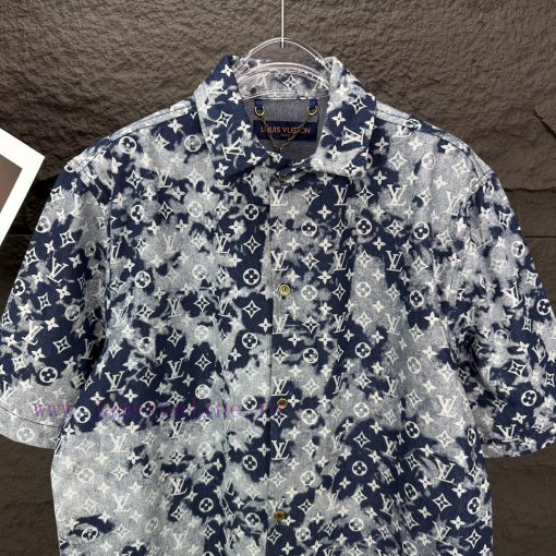 LV Louis Vuitton 2024 Spring/Summer New Printed Logo Couple Denim Short Sleeved ShirtOriginal C w1bzoa4c - Image 5