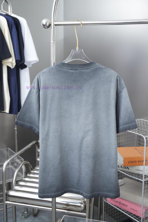 VAL * NTINO Huajia 25SS Early Spring New Style Plush Letter Printed Short Sleeved ShirtLight Lu 9pz1i1c6 - Image 3