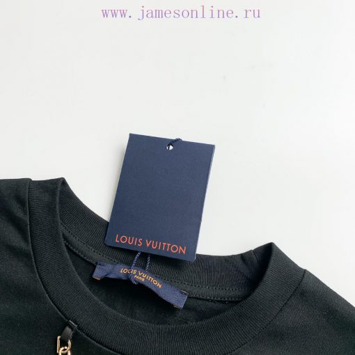 Style Number D702Louis Vuitton/Louis Vuitton LV Logo Leather Pocket Short Sleeved ShirtExquisit a8p0u3fr - Image 5