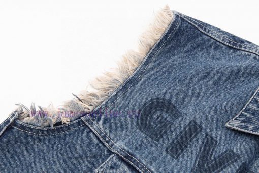 Givenchy's Latest Denim Vest With Heavy Craftsmanship Washed Water And Stir Fried Color. GIVENC rxj0l1mh - Image 9