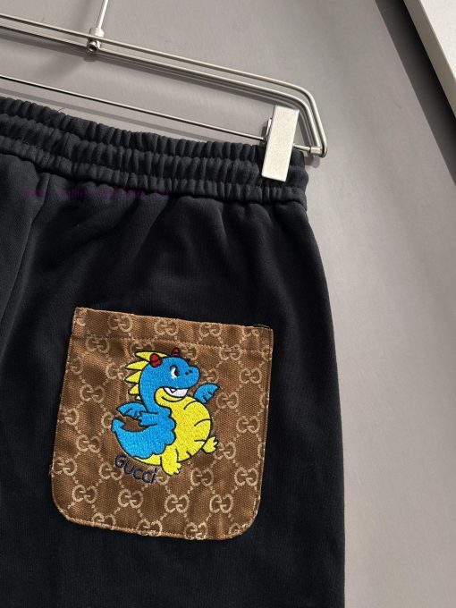 GUCCI 2025 New Collection Of Men's And Women's Daily Commuting Outfits Essential Kangli Digital jdzdd2k5 - Image 6