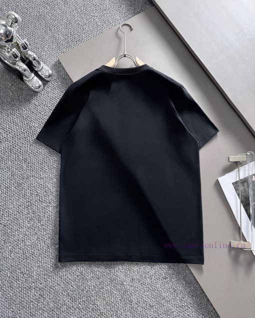 Arrived The Next DayFENDI 2025 New Concave Convex Three-dimensional Letter Logo Unisex Short Sl m2i87oqf - Image 3