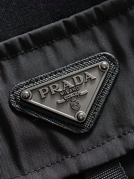 Arrived The Next DayPRADA 2025 New Custom Woven Pocket Lock Buckle Interlocking Triangle Leathe dy8djqgq - Image 7