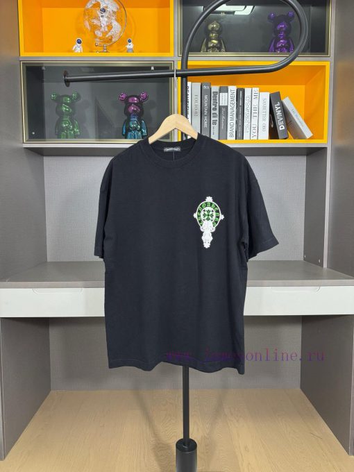 Chrome Hearts 2025 Spring/Summer New Horseshoe Cross Printed Short Sleeved T-shirt With 26 Coun s6rsumaf