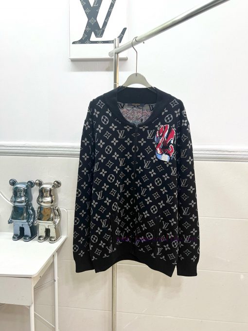 Style Number R032Louis Vuitton Wool Knitted Cardigan JacketUsing Jacquard Inlay Technology To O netc6zlc - Image 2