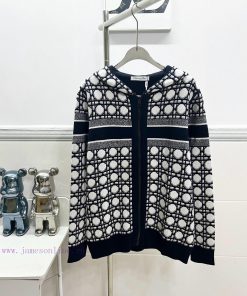 Style Number R042Dior Plaid Double-sided Cashmere Hooded Cardigan JacketClassic Zipper Cashmere 8dl7sw99