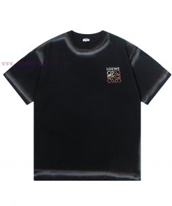 ️LOEWE Handmade Spray Painted Letter EmbroideryExquisite Logo Embroidery 🪡 Inspired By The Retr 8dsg5hmz