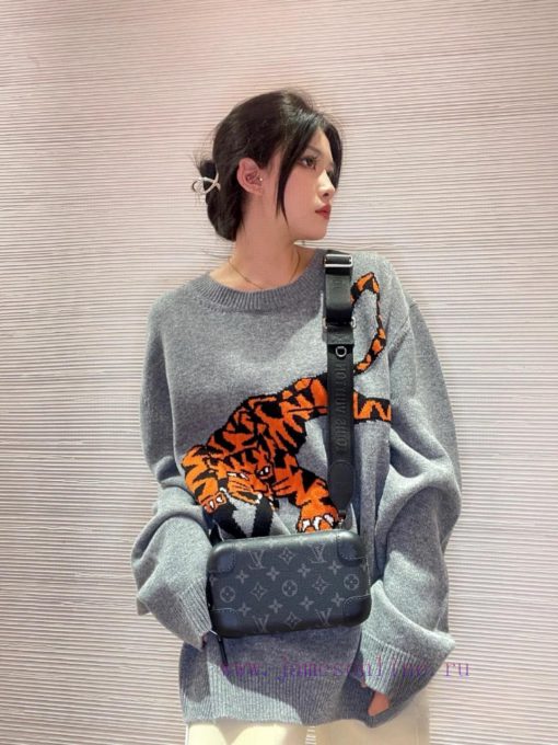 Up NewStyle Number G252Louis Vuitton/Louis Vuitton LV New Chest And Back Double Sided Tiger Pat zin16dbc