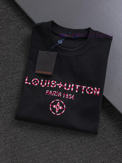 Louis Vuitton Micro Width S-Xl25SS LV New Product Fashion Show Chest Three Dimensional Letter C uyyowqcr - Image 4