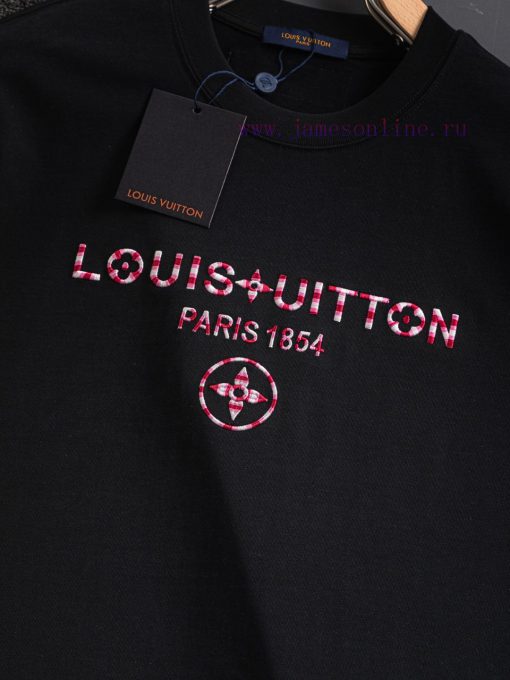 Louis Vuitton Micro Width S-Xl25SS LV New Product Fashion Show Chest Three Dimensional Letter C uyyowqcr - Image 8