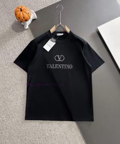 VALENTINO Valentino*2 ꯭ 0 ꯭ 2 ꯭ 5 Spring/Summer Collection Newly Released ️primary ⌚ ️ Valentin 1031h3i5