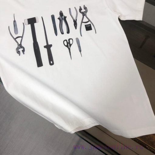 FENDI 2025 Short Sleeved T-shirt An Absolute Top Selling Item With Exquisite Three-dimensional manmbb0r - Image 9