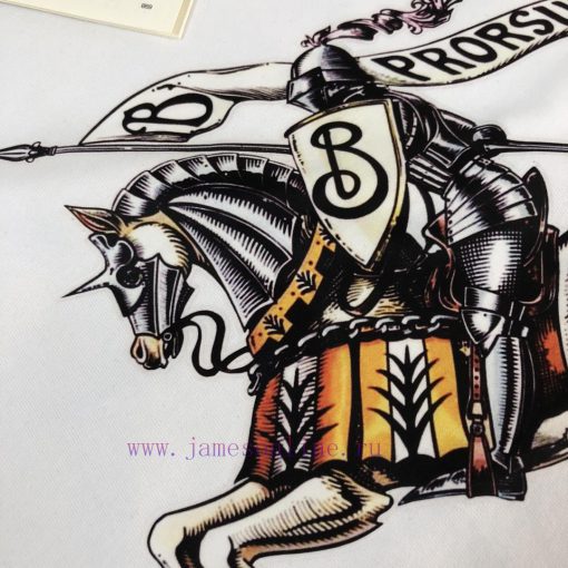 Burberry Couple's Short Sleeved T-shirt With Top-notch Contrasting Printed Logo Design. The Fab mwnjewqb - Image 7