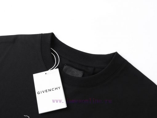 Top Level Detail ImagesGivenchy Givenchy. 25SS Reflective Lightning Printed Short Sleeve T-shir dxpqypru - Image 4