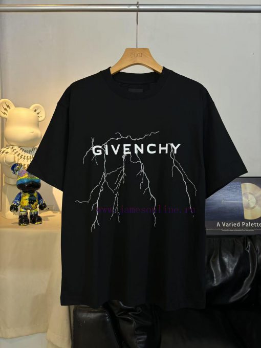 Top Level Real-life PhotosGivenchy Givenchy. 25SS Reflective Lightning Printed Short Sleeve T-s phat2qee - Image 2