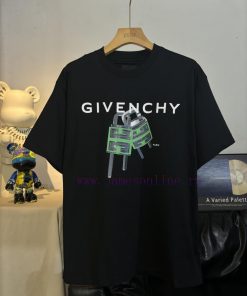 Top Level Real-life PhotosGivenchy Givenchy. 25SS Classic Lock Print Short Sleeve T-shirtThe Fa 2tn0xiji