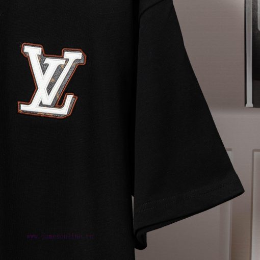 LV Louis 2024 SS Genuine Leather Embroidered New Short Sleeved Shirt High-quality Heavy-duty Do 0yruires - Image 10