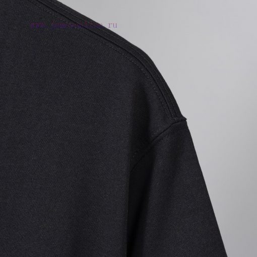 Gift Box Version Model Number LW73Versace | Emblem Embroidered Short SleeveThe Iconic Badge Emb 619zd1vg - Image 8