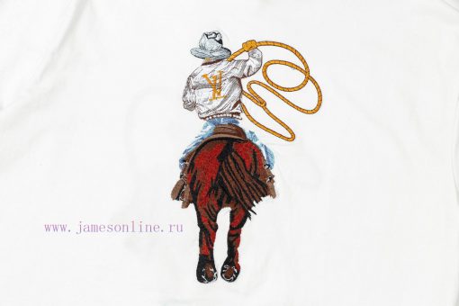LV Louis Spring/Summer New Embroidered Short Sleeved T-shirt With Front And Back Panels Made Of 0pdhf0xc - Image 6