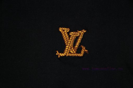 LV Louis Spring/Summer New Embroidered Short Sleeved T-shirt With Front And Back Panels Made Of 6atvpwde - Image 8