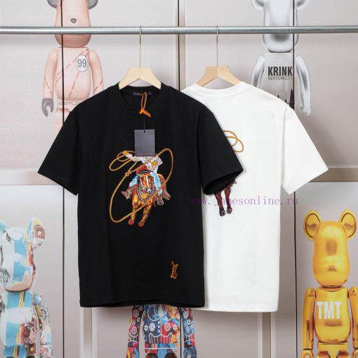 LV Louis Spring/Summer New Embroidered Short Sleeved T-shirt With Front And Back Panels Made Of lmizj8ai - Image 5