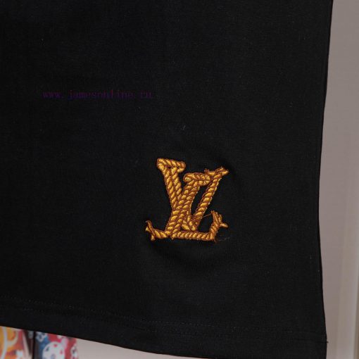 LV Louis Spring/Summer New Embroidered Short Sleeved T-shirt With Front And Back Panels Made Of lmizj8ai - Image 9