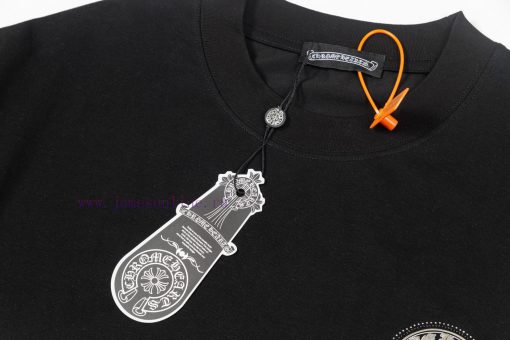 The Front And Back Of The CHROME HEARTS Short Sleeved T-shirt Feature High-end Hot Stamping And zw178cpy - Image 5