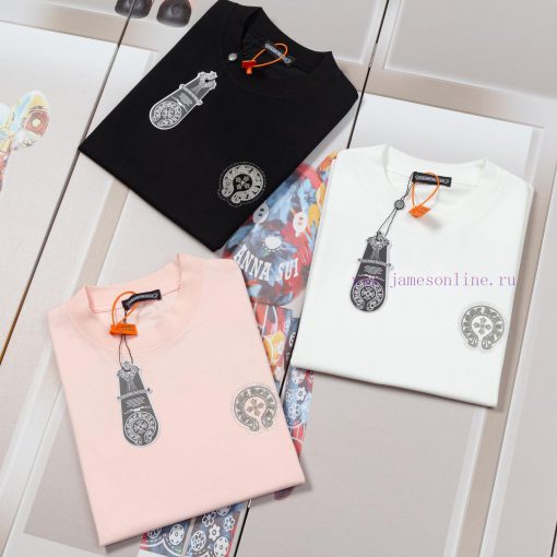 The Front And Back Of The CHROME HEARTS Short Sleeved T-shirt Feature High-end Hot Stamping And iiewf7q0 - Image 4