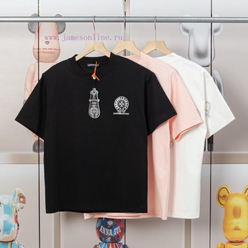The Front And Back Of The CHROME HEARTS Short Sleeved T-shirt Feature High-end Hot Stamping And ogmqvffu - Image 5