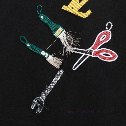 LV Louis Early Spring Tool Pattern Embroidered New Short Sleeve T-shirt Made Of High Quality Sm fhq24on7 - Image 9