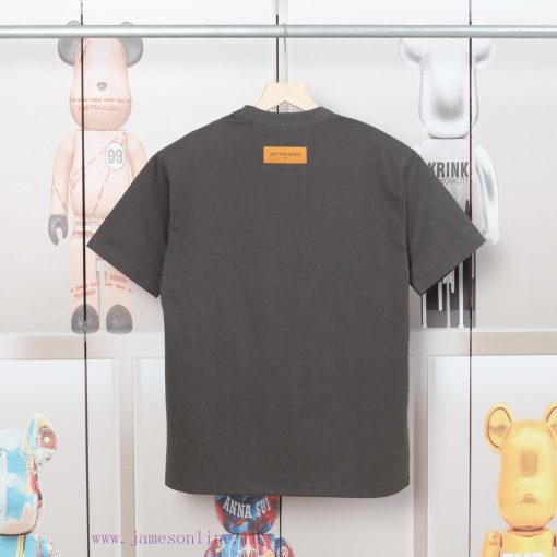 LV Luyi Donkey's Early Spring Embossed Jacquard And Pressed Color Strip New Short Sleeved T-shi i9ygx7ct - Image 3