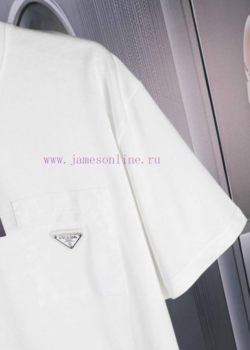 Prada Spring/Summer Chest Pocket Short Sleeve T-shirt Available For Purchase On The Official We auub7yeb - Image 8