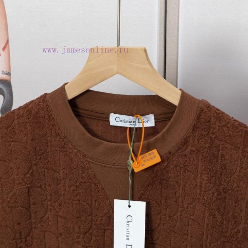 Dior DIOR's New Velvet Fabric Jacquard Short Sleeved T-shirt With A Triangular Opening On The C e86w78gh - Image 4