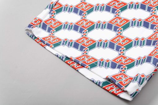 GUCCI 2025 Summer EditionEssential Daily Commuting Attire For Both Men And WomenFull Body Print fe2rip4m - Image 8