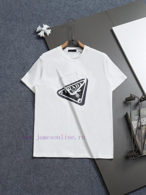 Prada Micro Width Edition XS-LPrada/25ss New Chest Printed Short Sleeved T-shirt This T-shirt C d45h4j4r