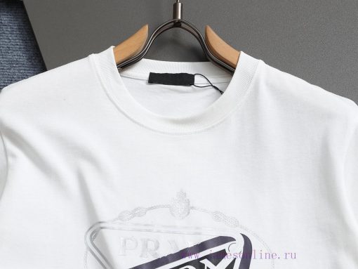 Prada Micro Width Edition XS-LPrada/25ss New Chest Printed Short Sleeved T-shirt This T-shirt C d45h4j4r - Image 4