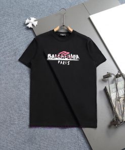 Balenciaga Creates Vintage Letter PrintsExquisite Upgraded Logo Logo Inspired By Retro 80sOrigi re92l640