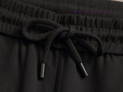 Burberry 25ss Matching Looped Shorts For Couples - Crafted With Cotton Looped Fabric And Embell zill5tnf - Image 5