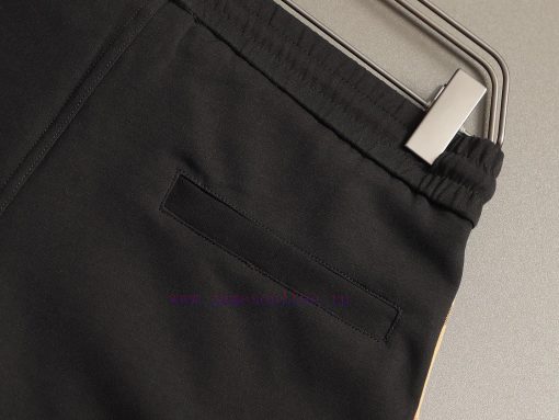 Burberry 25ss Matching Looped Shorts For Couples - Crafted With Cotton Looped Fabric And Embell zill5tnf - Image 9
