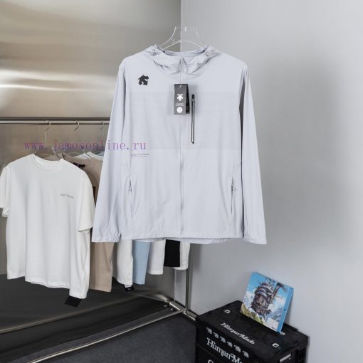 DESCENTE Diesel Sunscreen ClothingThe New Summer Sun Protection Jacket For 2025 Is A Lightweigh m5xdn8tt - Image 2
