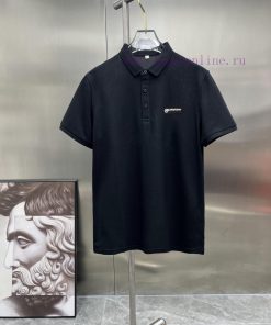 Burberry's New T-shirt With A Collar And Short Sleeved Polo Shirt Made Of Custom Fabric With Hi se1p0bgq