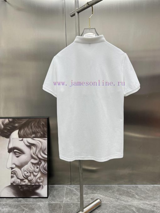 Burberry's New T-shirt With A Collar And Short Sleeved Polo Shirt Made Of Custom Fabric With Hi ug24ith6 - Image 5