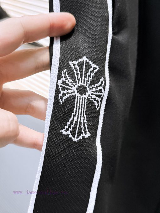 Kroxin Has Three Complete Labels For The New Men's Casual Shorts For The Summer Of 2025. The Hi 9jdhnwh0 - Image 11