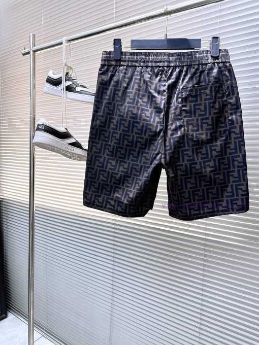 Fendi's New Men's Casual Shorts For The Summer Of 2025 Are Fully Equipped With Three Standards. uwnxq3qi - Image 3