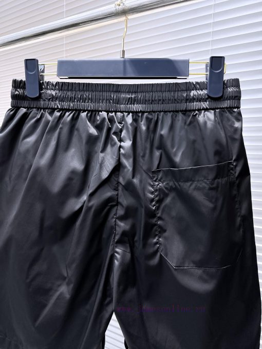 Fendi's New Men's Casual Shorts For The Summer Of 2025 Are Fully Equipped With Three Standards. bqxgtr4c - Image 5