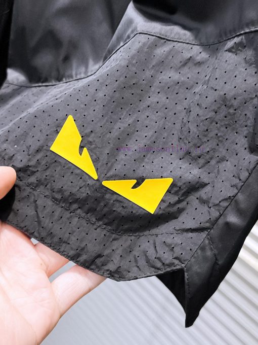 Fendi's New Men's Casual Shorts For The Summer Of 2025 Are Fully Equipped With Three Standards. bqxgtr4c - Image 9