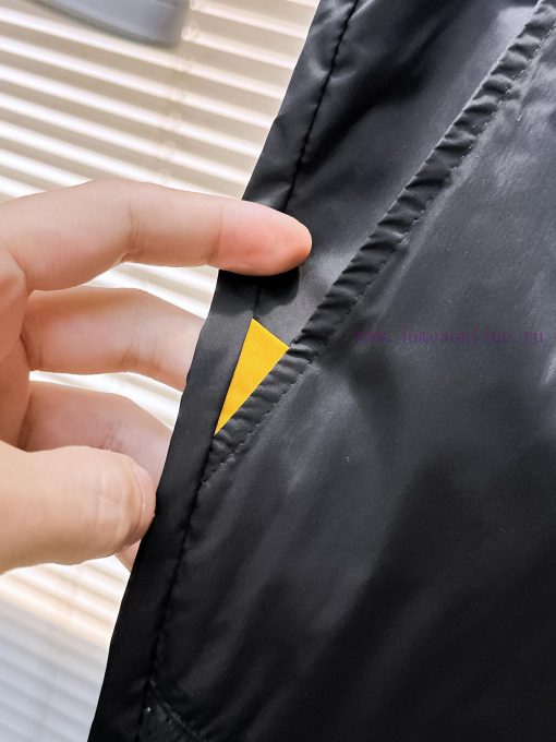 Fendi's New Men's Casual Shorts For The Summer Of 2025 Are Fully Equipped With Three Standards. bqxgtr4c - Image 12