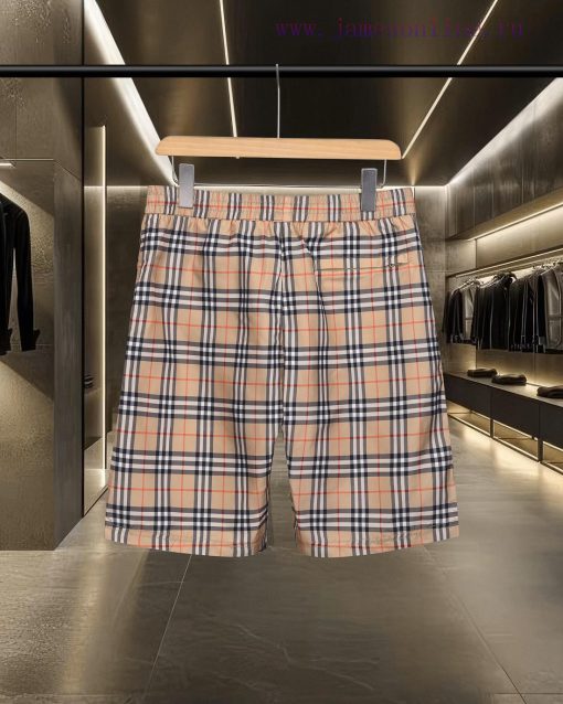 Burberry's Bestseller Is Coming! Classic Khaki Drawstring Plaid Beach Casual Five Point Shorts o7nugiri - Image 3