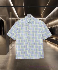 LV Louis Vuitton's Hot Selling Item Is Coming In 2025. The New Limited Edition Rainbow Gradient jzr5ek1v