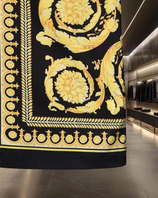 Versace's Hot Selling Item Is Coming! Medusa Palace Style Digital Printed Short Sleeved Shirt 2 8fbfir0a - Image 12